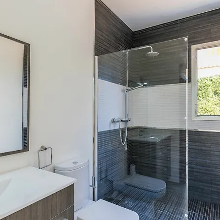 - Family Only Villa Sa Torre