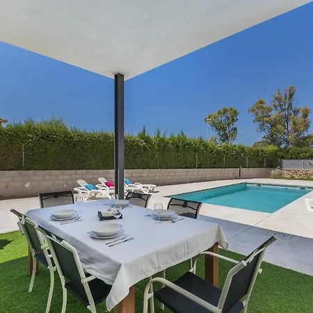 - Family Only Villa Sa Torre